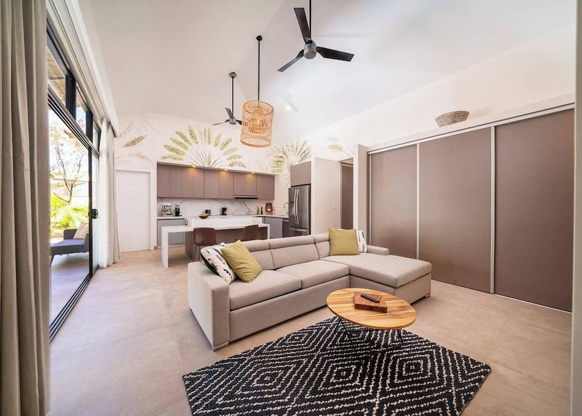 Guanacaste Tamarindo Interior Entrance