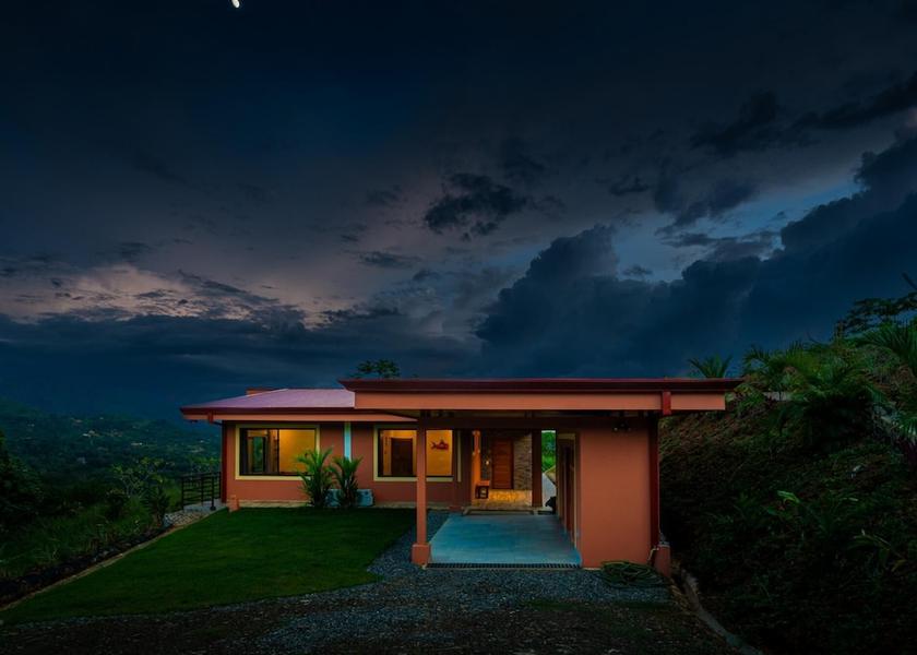 San Jose Ballena Room