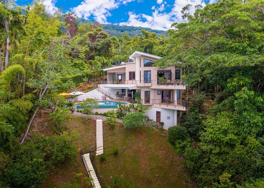 San Jose Ballena Room