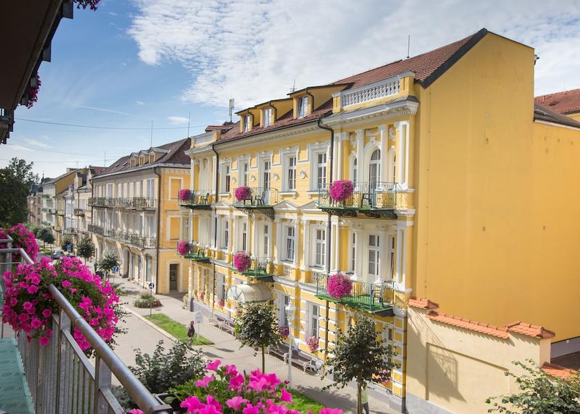 Karlovy Vary (region) Frantiskovy Lazne Exterior Detail