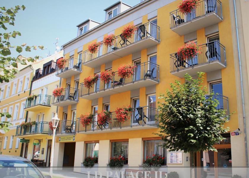 Karlovy Vary Region Frantiskovy Lazne Hotel Exterior
