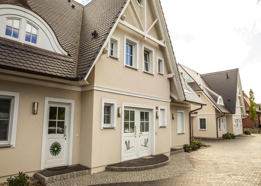 Mecklenburg - West Pomerania Zingst Exterior Detail