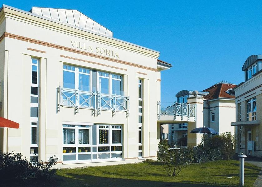 Mecklenburg - West Pomerania Zingst Exterior Detail