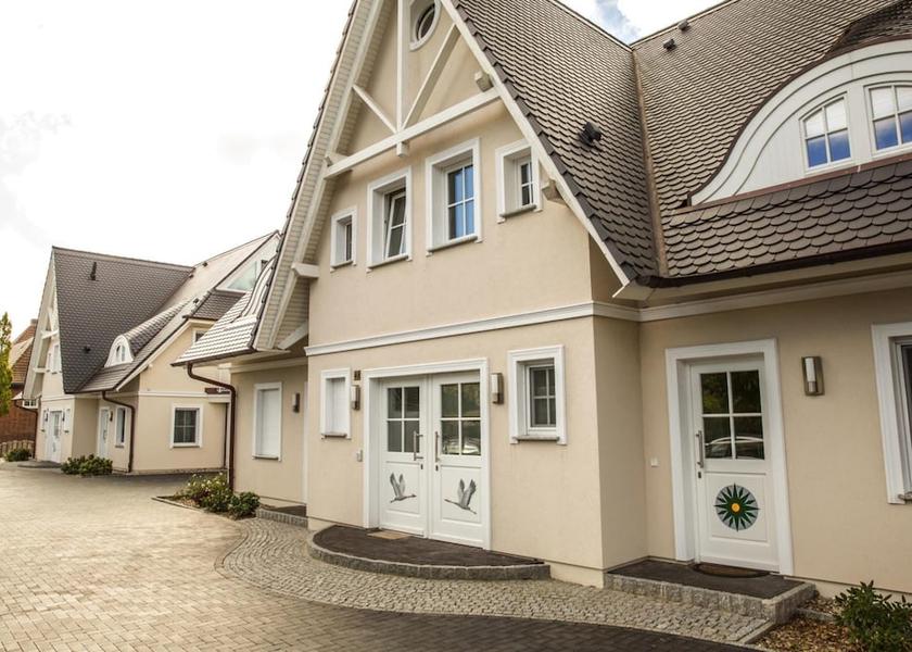 Mecklenburg - West Pomerania Zingst Exterior Detail