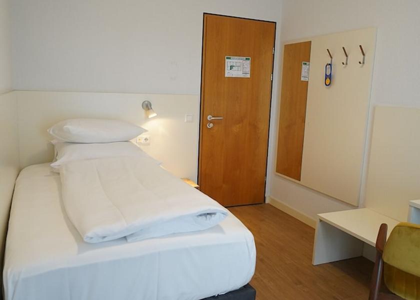 Hessen Viernheim Room