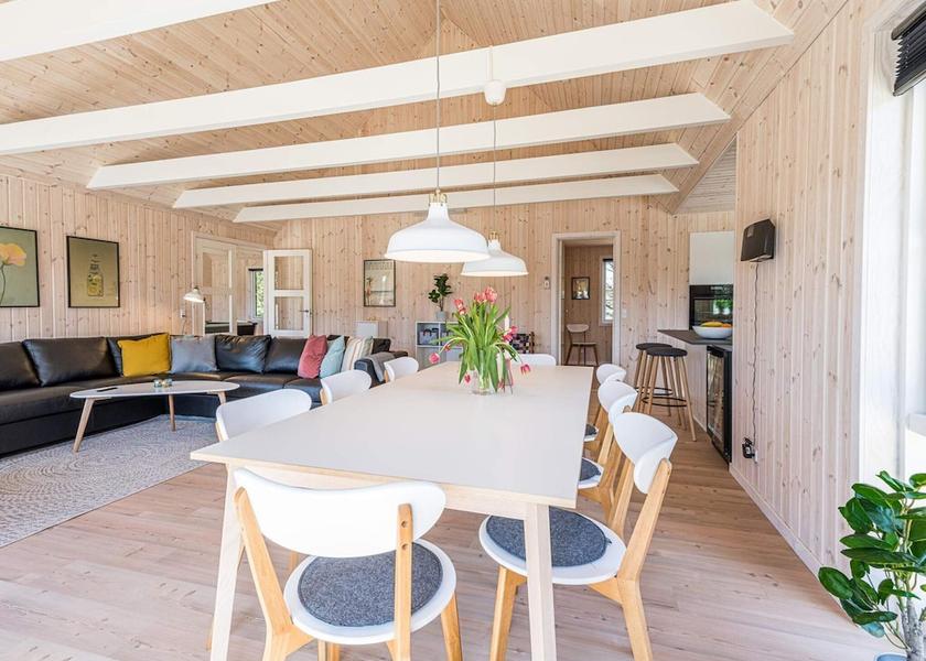 Syddanmark Henne Dining Area