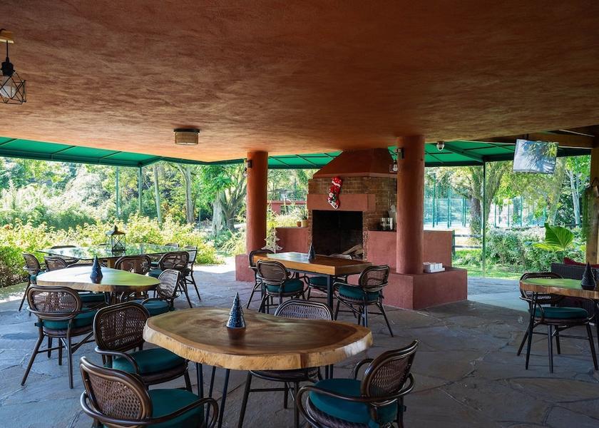 Santiago Jarabacoa Outdoor Dining