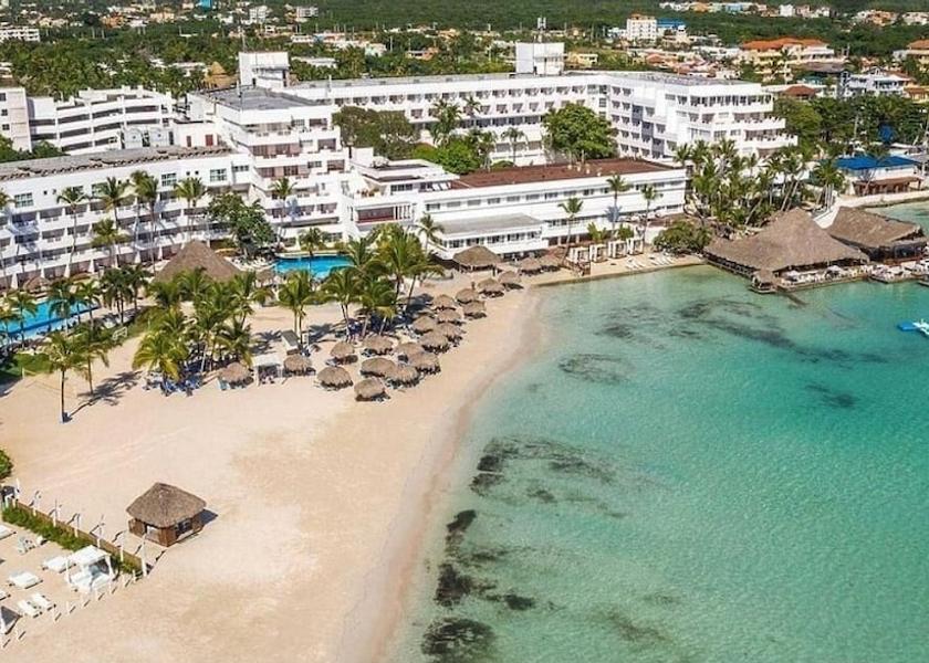 Santo Domingo Boca Chica Facade