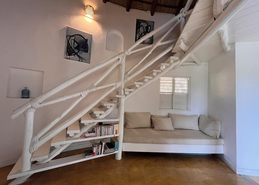 Samana Las Terrenas Interior Entrance