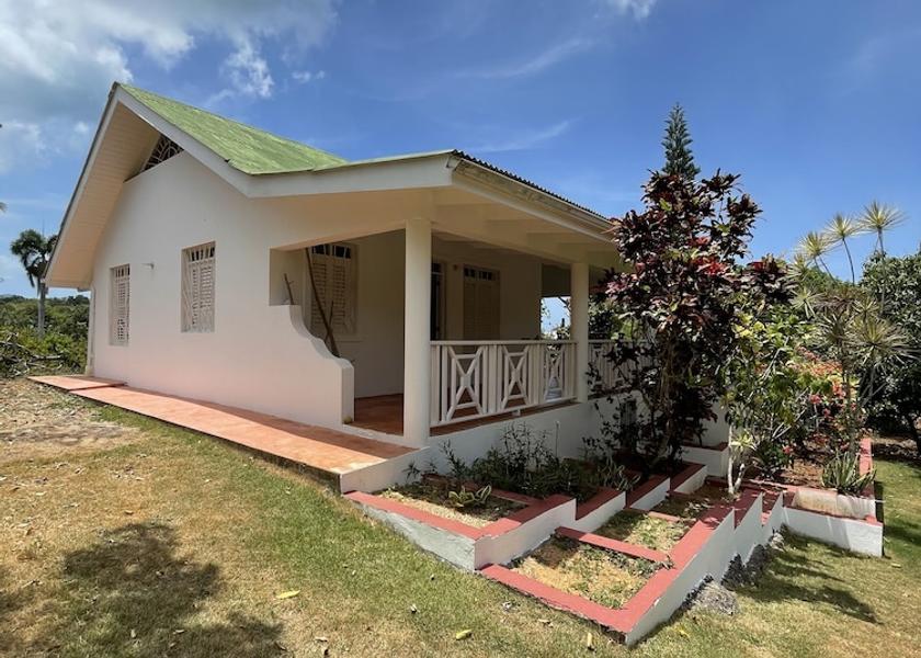 Samaná Samaná Facade