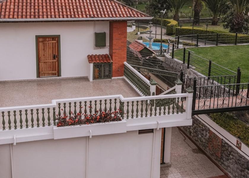 Azuay Gualaceo Exterior Detail