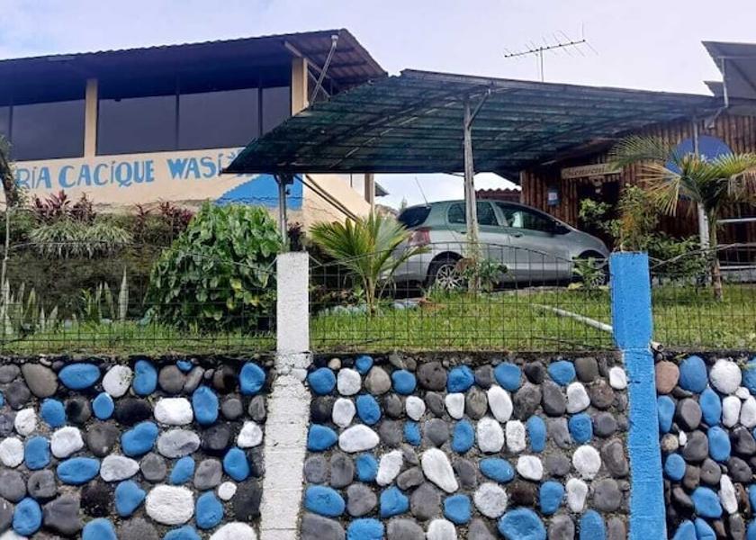 Pastaza Puyo Exterior Detail
