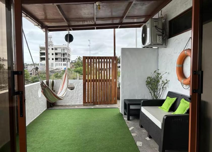 Galapagos Puerto Ayora Exterior Detail