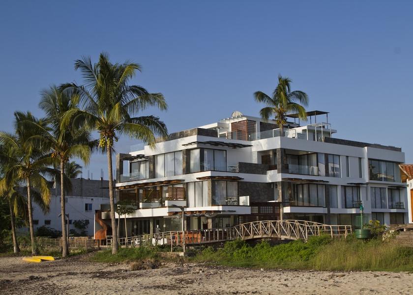 Galápagos Puerto Baquerizo Moreno Front of property