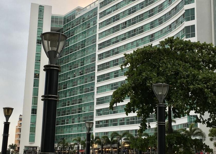 Pichincha Guayaquil Facade