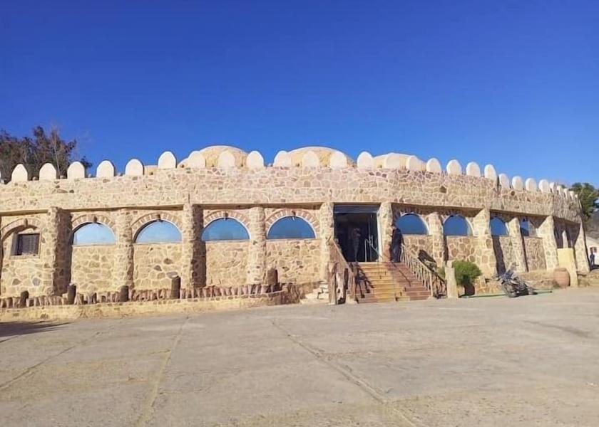 Giza Governorate Al Bawiti Safari and game