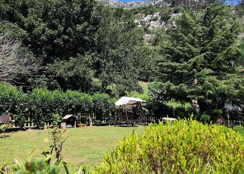 Asturias Penamellera Baja Exterior Detail