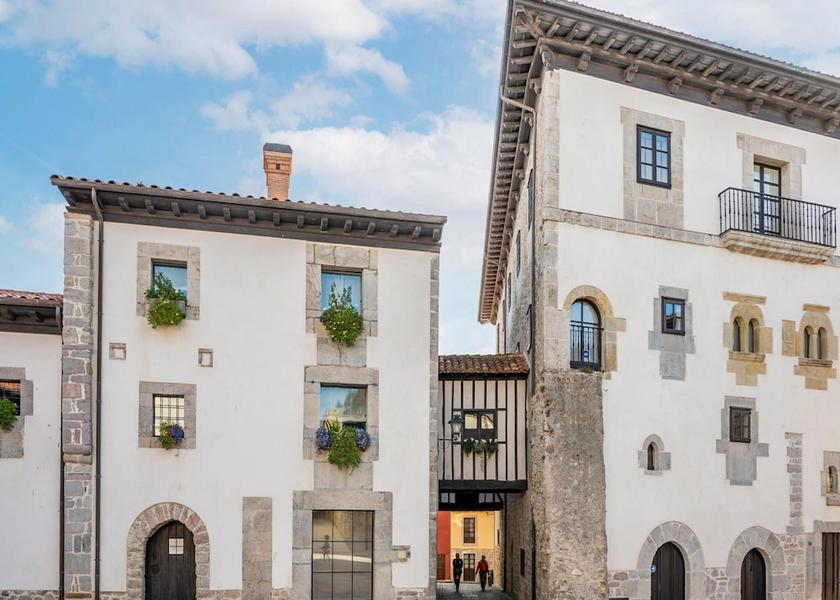 Asturias Llanes Exterior Detail