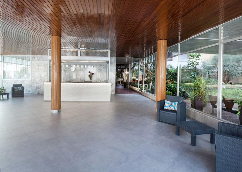 Catalonia Calafell Reception