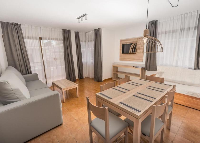 Balearic Islands Santa Eulalia del Rio Three-Bedroom Apartment (6-7 Adults)