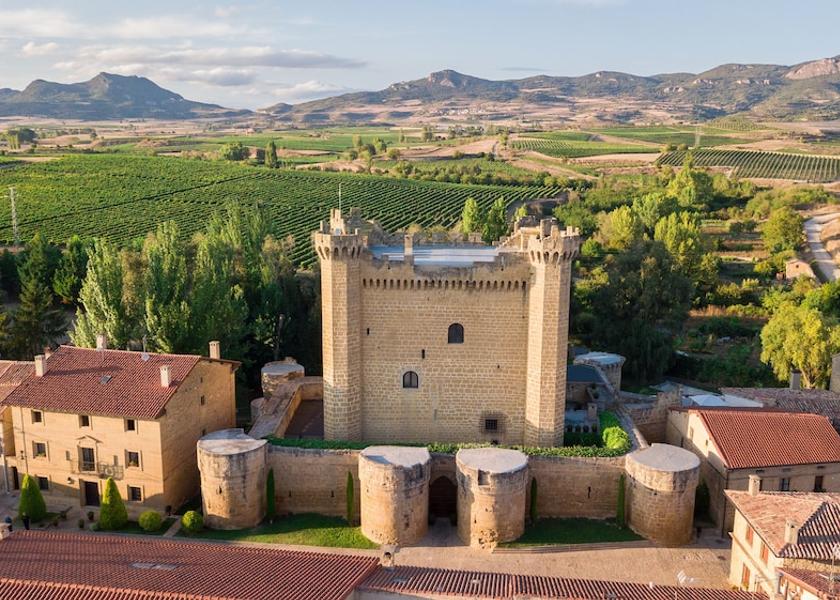 La Rioja Casalarreina Exterior Detail