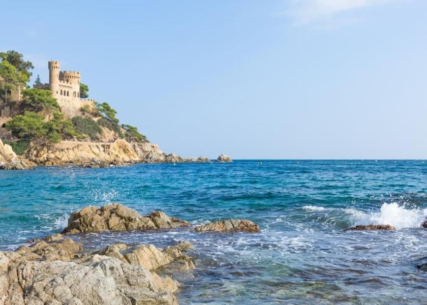 Catalonia Vidreres Room