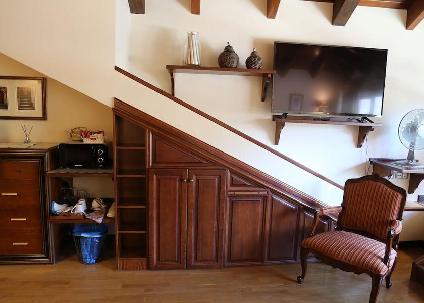 Asturias Pilona Room
