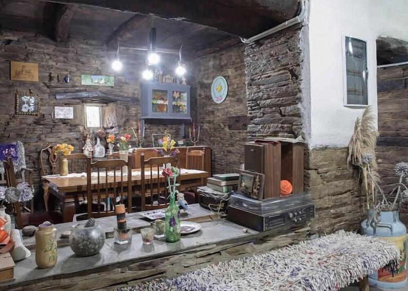 Galicia Samos Lobby