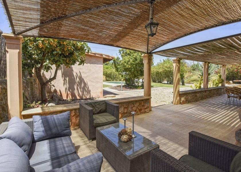 Raiguer Buger Balcony