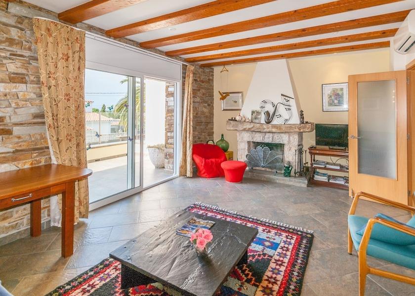 Catalonia Roses Living Area
