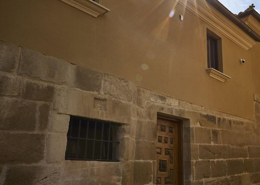 La Rioja Casalarreina Exterior Detail