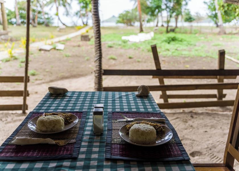 Western Division Naviti Island In-Room Dining
