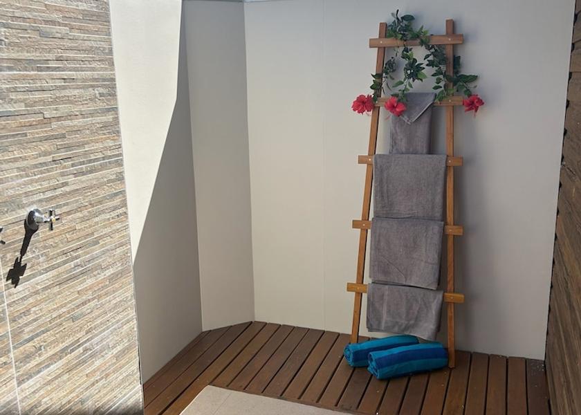 Western Division Naviti Island Bathroom