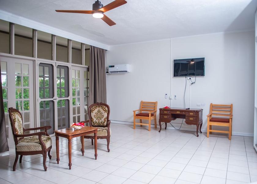 Central Division Pacific Harbour Living Area