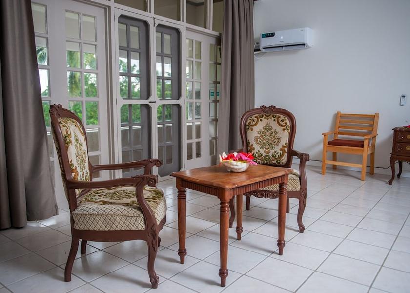 Central Division Pacific Harbour Living Area