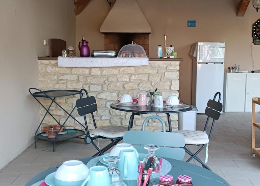 Provence - Alpes - Cote d'Azur Saint-Didier Breakfast Area