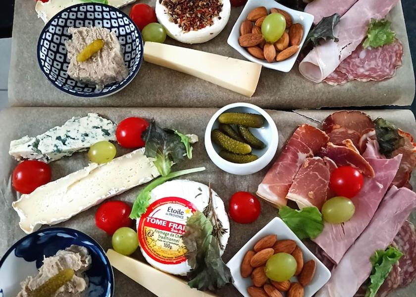 Provence - Alpes - Cote d'Azur Saint-Didier In-Room Dining