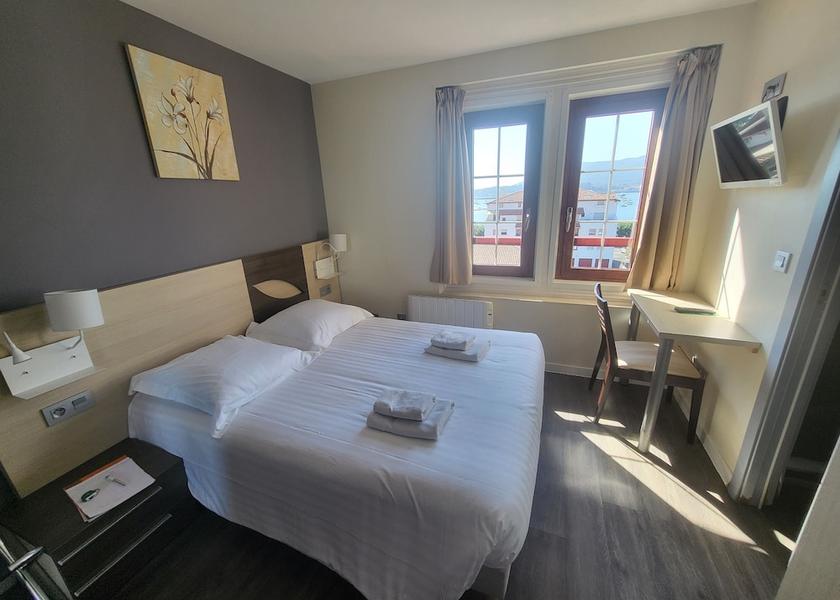 Nouvelle-Aquitaine Hendaye Room
