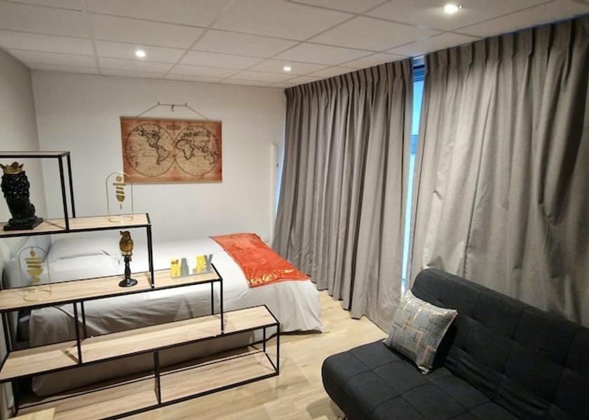 Auvergne-Rhone-Alpes Lyon Living Area