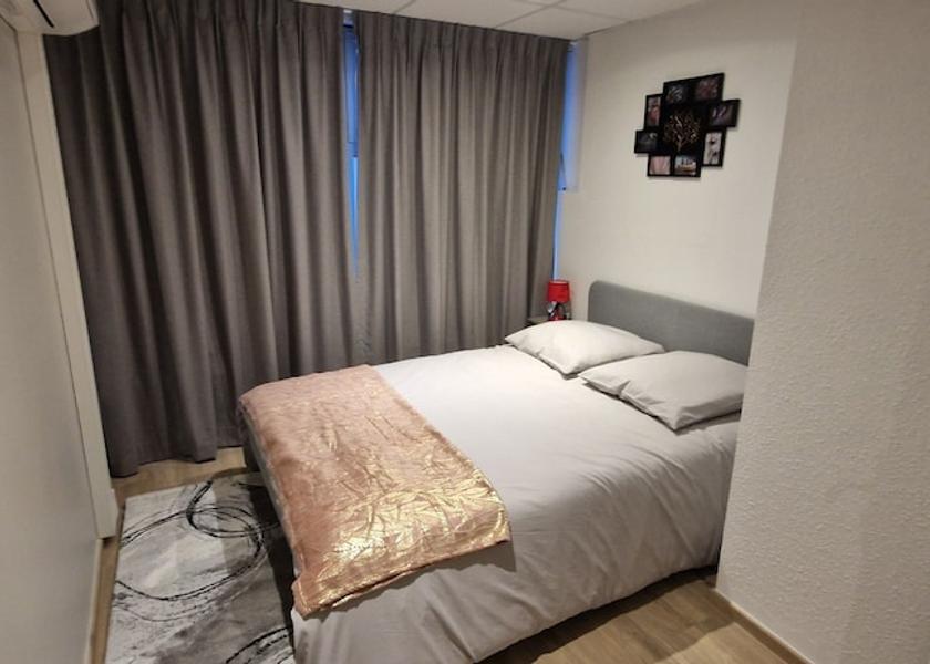 Auvergne-Rhone-Alpes Lyon Room