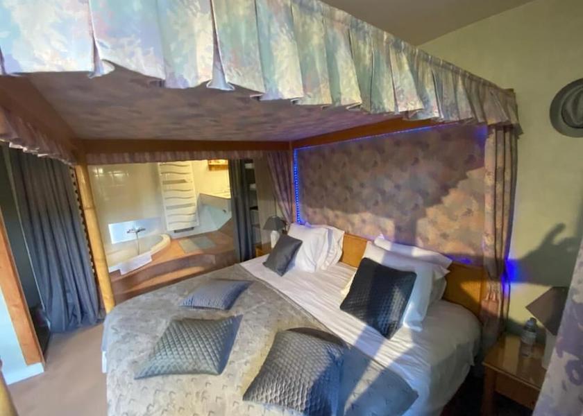 Normandy Touques Room