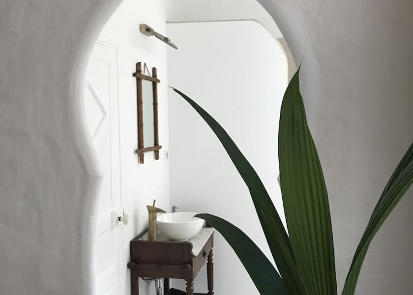 Bourgogne-Franche-Comté Autun Bathroom