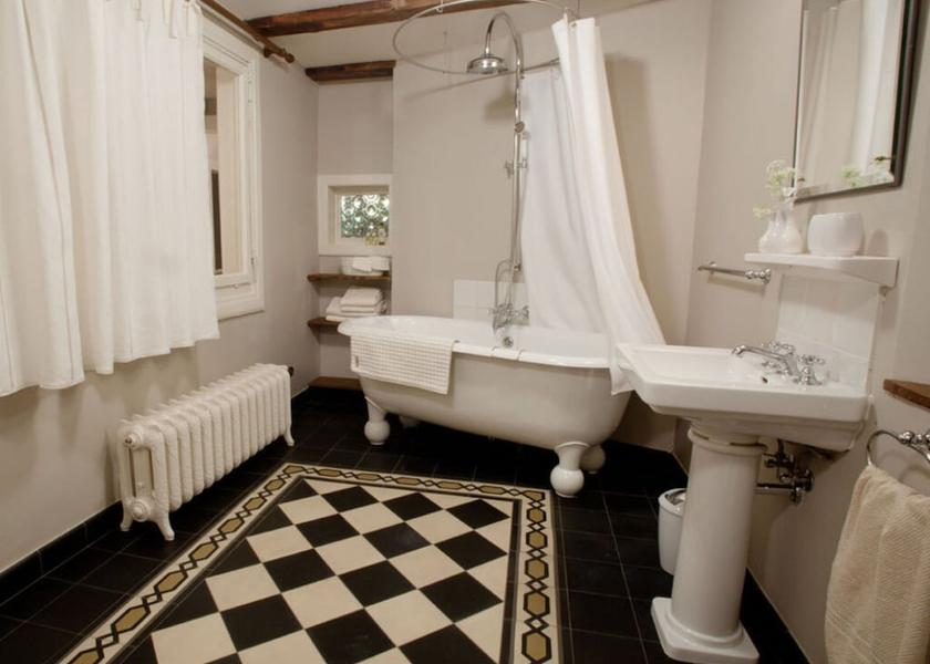 Grand Est Hunawihr Bathroom