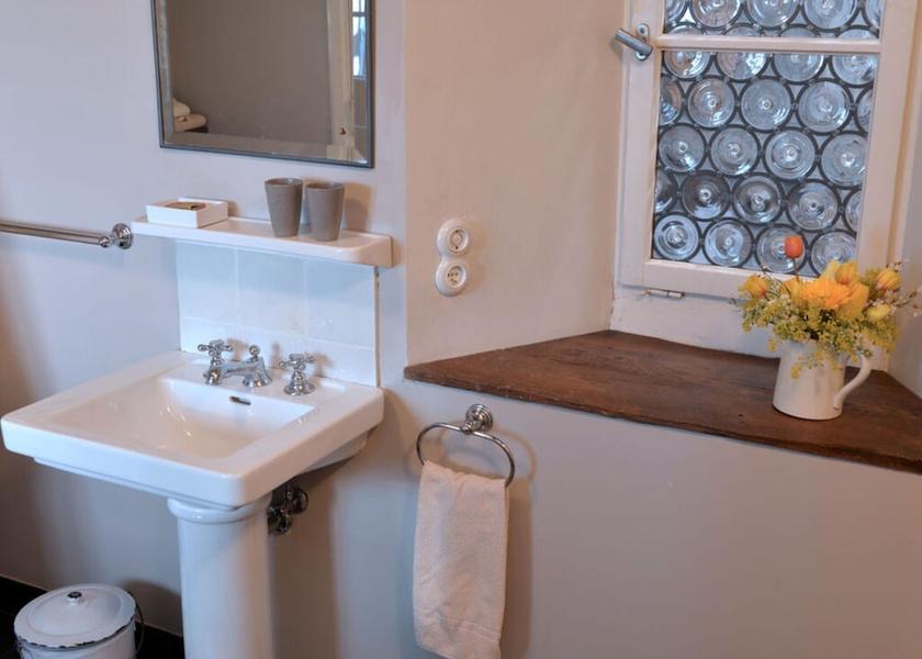 Grand Est Hunawihr Bathroom