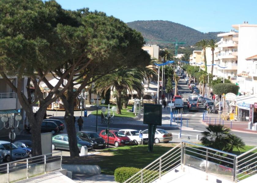 Provence-Alpes-Côte d'Azur Cavalaire-sur-Mer Property Grounds