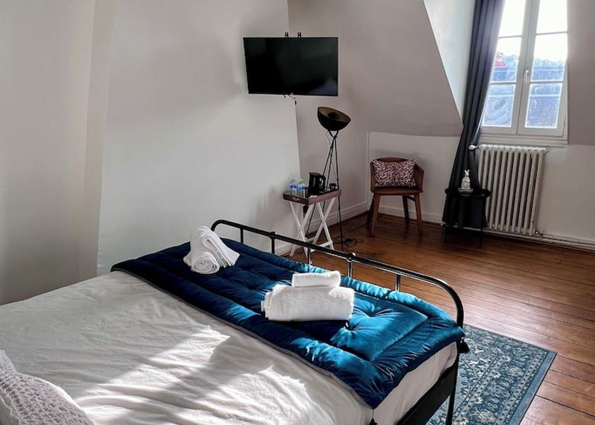 Centre - Loire Valley Amboise Room