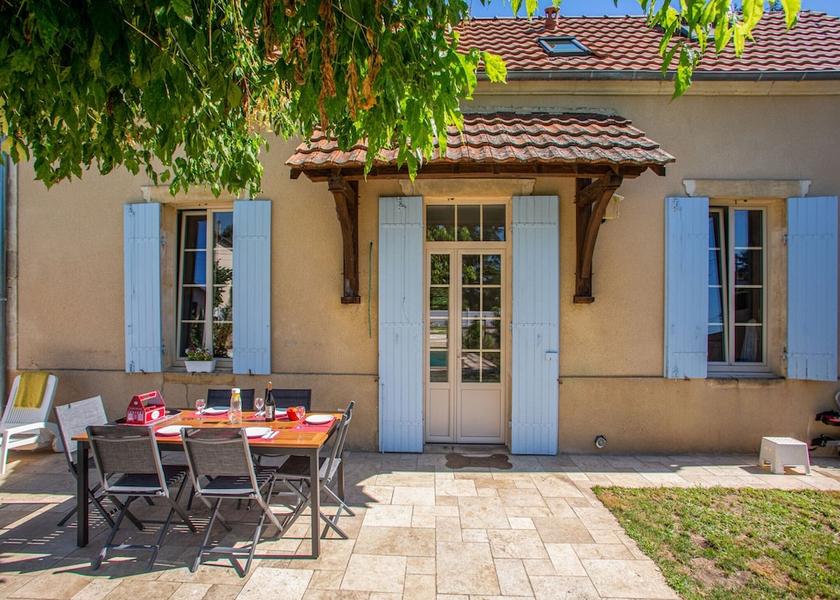 Nouvelle-Aquitaine Bergerac Dining Area