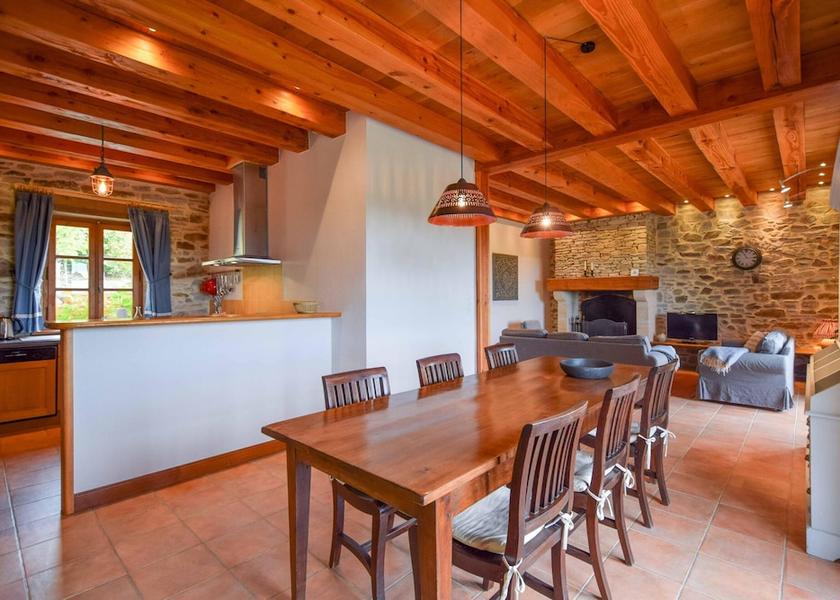 Nouvelle-Aquitaine Saint-Medard-d'Excideuil Dining Area