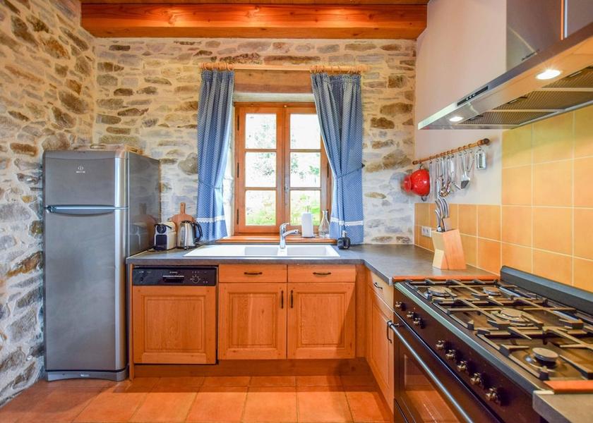 Nouvelle-Aquitaine Saint-Medard-d'Excideuil Kitchen