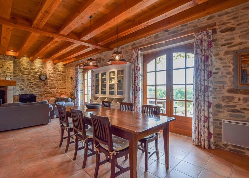 Nouvelle-Aquitaine Saint-Medard-d'Excideuil Dining Area